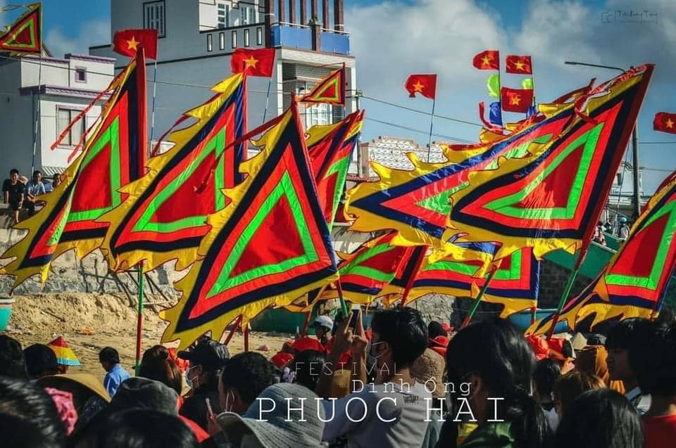 Lễ hội Nghinh ông Nam Hải
