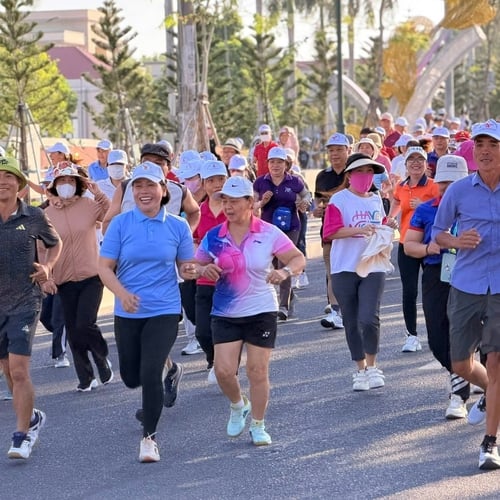 GIẢI CHẠY PHONG TRÀO VÌ CỘNG ĐỒNG “XÃ HỒ TRÀM KHÔNG MA TÚY NĂM 2026”