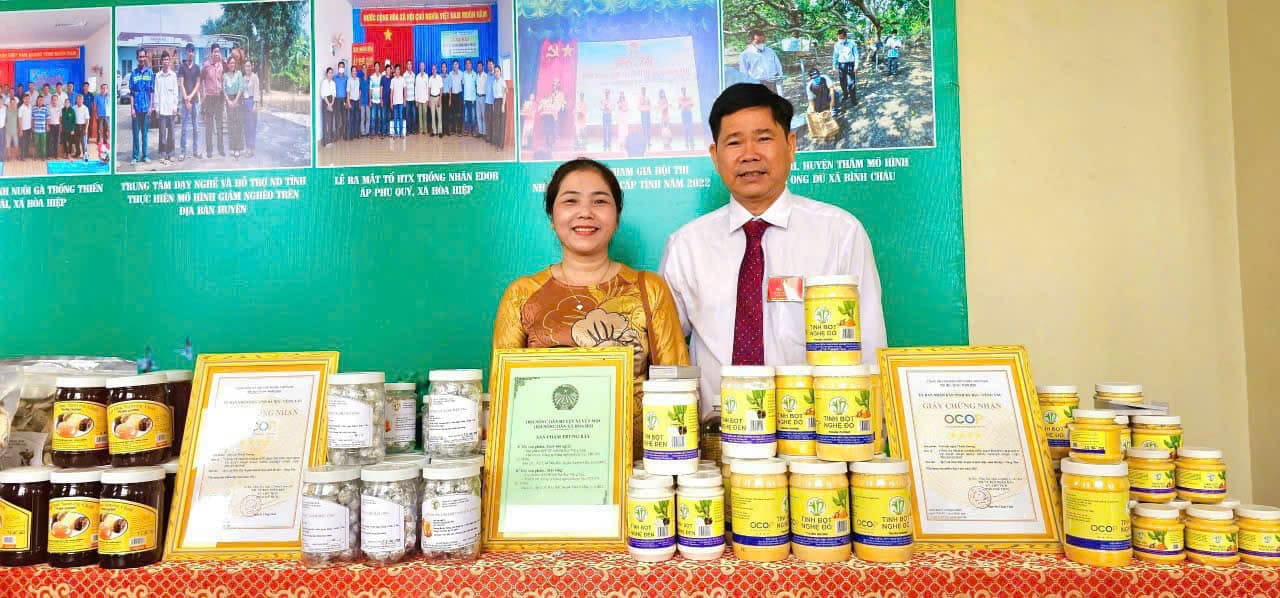 Rất nhiều sản phẩm từ tinh bộ nghệ mật ong đặc sản Xuyên Mộc Rất nhiều sản phẩm từ tinh bộ nghệ mật ong đặc sản Xuyên Mộc