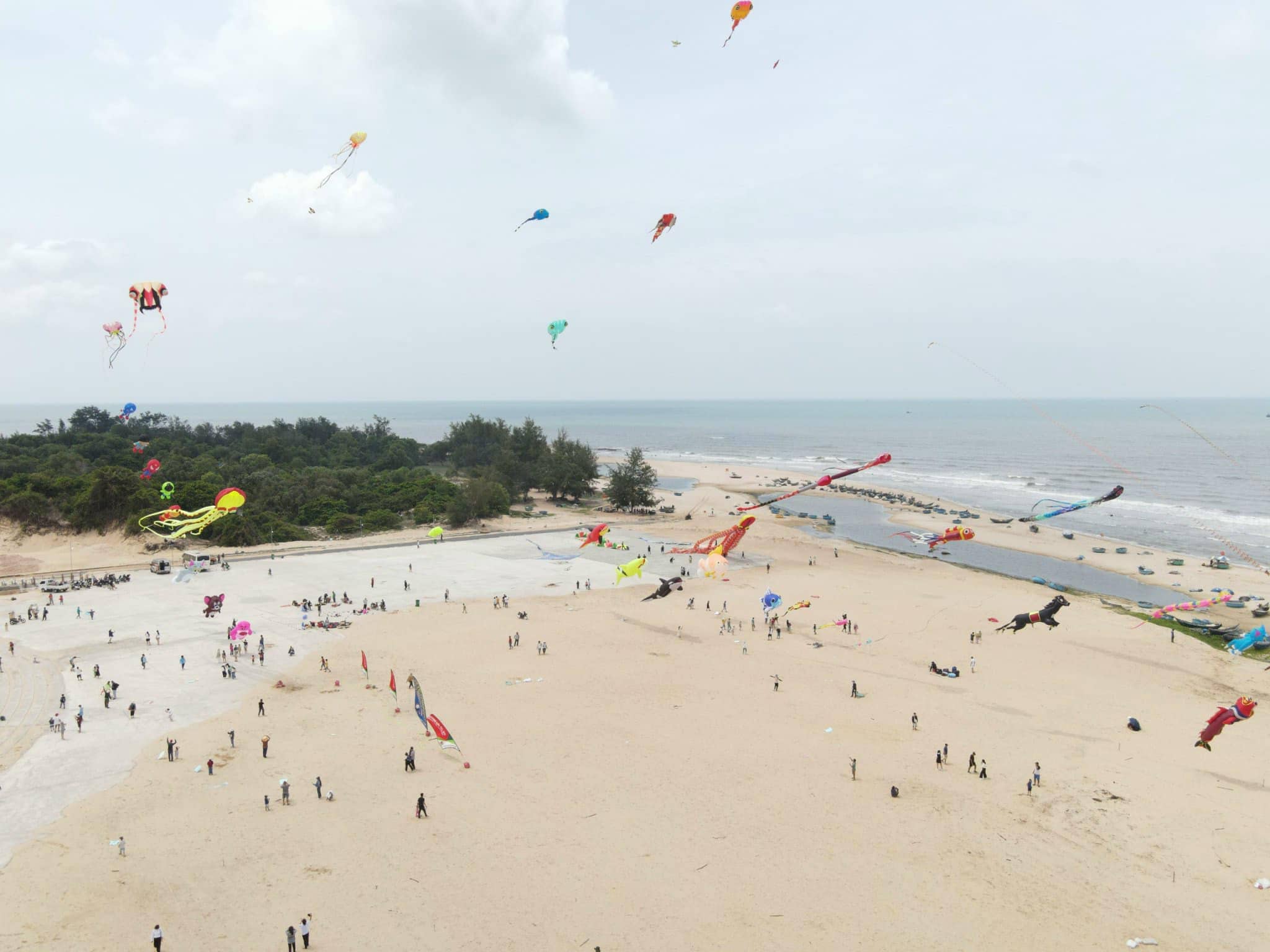 Lễ hội diều Hồ Tràm tại tuần lễ du lịch tỉnh Bà Rịa-Vũng Tàu 2023 Lễ hội diều Hồ Tràm tại tuần lễ du lịch tỉnh Bà Rịa-Vũng Tàu 2023