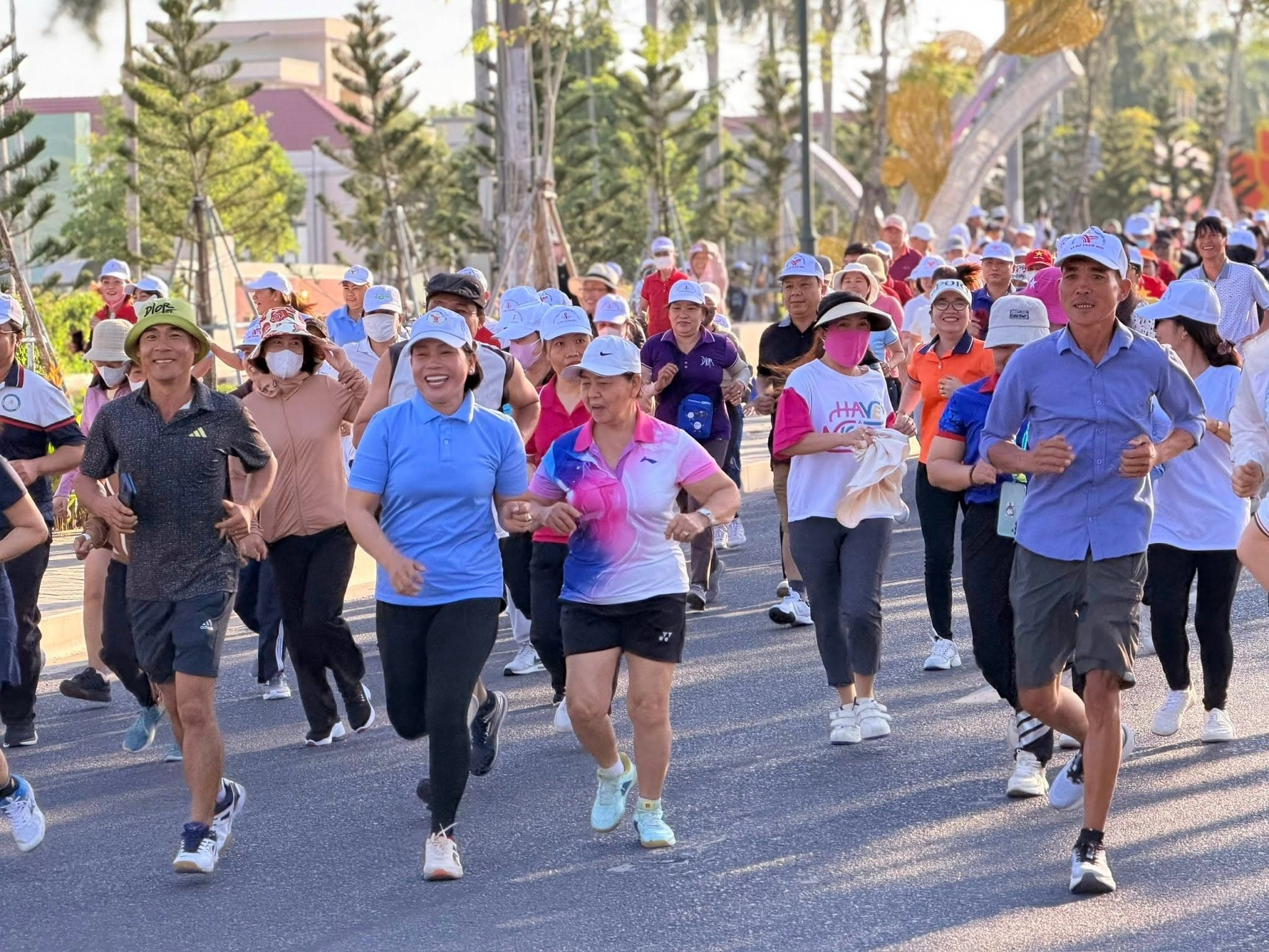 Rất nhiều người tham gia hoạt động xây dựng xã Hồ Tràm không ma túy năm 2026 Rất nhiều người tham gia hoạt động xây dựng xã Hồ Tràm không ma túy năm 2026