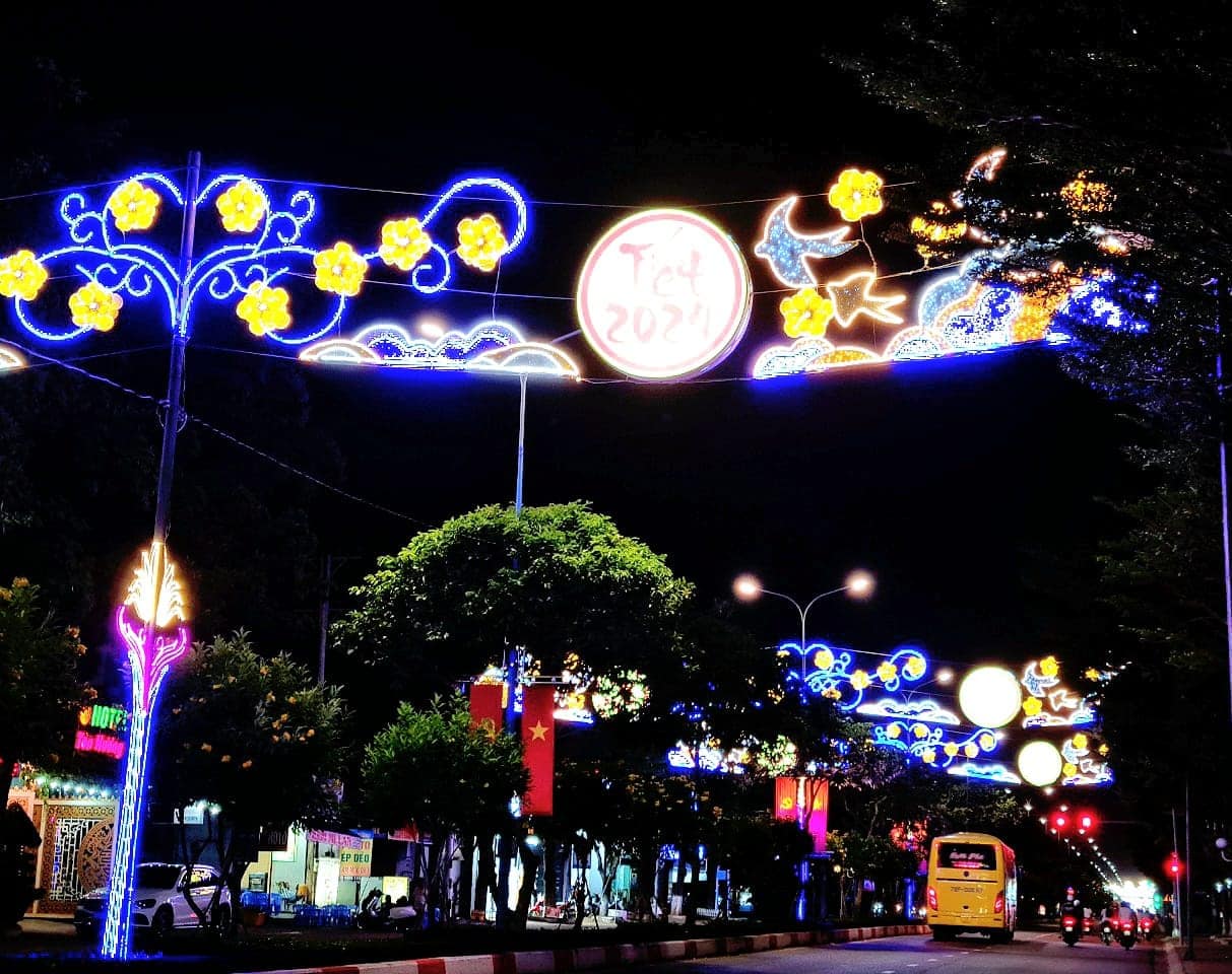 Xuyên Mộc trang trí Tết trên những cung đường trọng yếu của huyện Xuyên Mộc trang trí Tết trên những cung đường trọng yếu của huyện