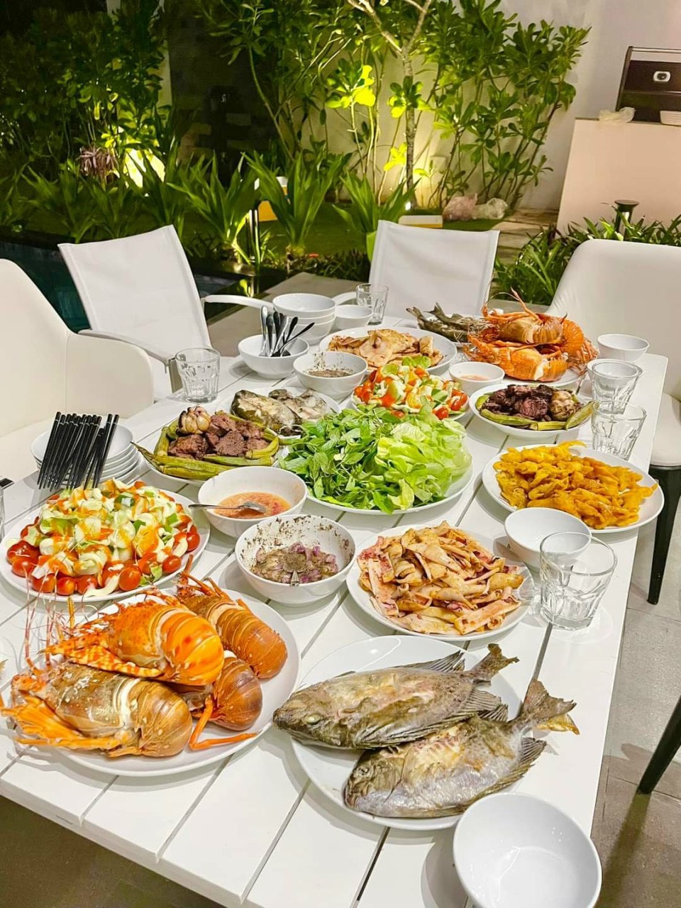 Dịch vụ order hải sản giao tận nhà