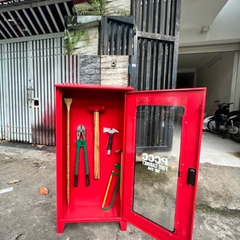 Tủ đựng dụng cụ phá dỡ chuyên dụng kích thước 600x1200x200 1ly