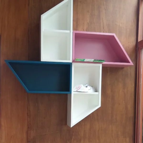 Kệ trang trí treo tường K1