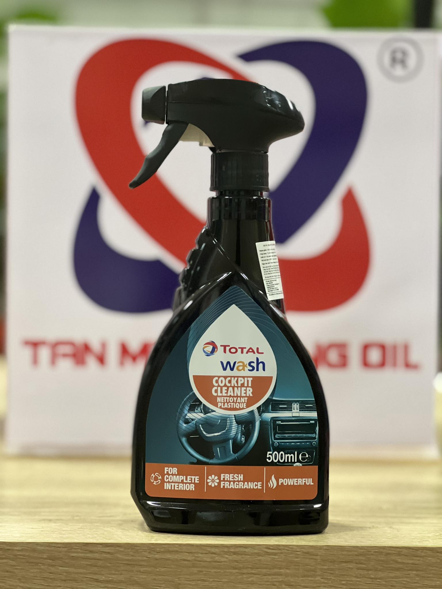 Xịt vệ sinh buồng lái TOTAL WASH COCKPIT CLEANER Xịt vệ sinh buồng lái TOTAL WASH COCKPIT CLEANER