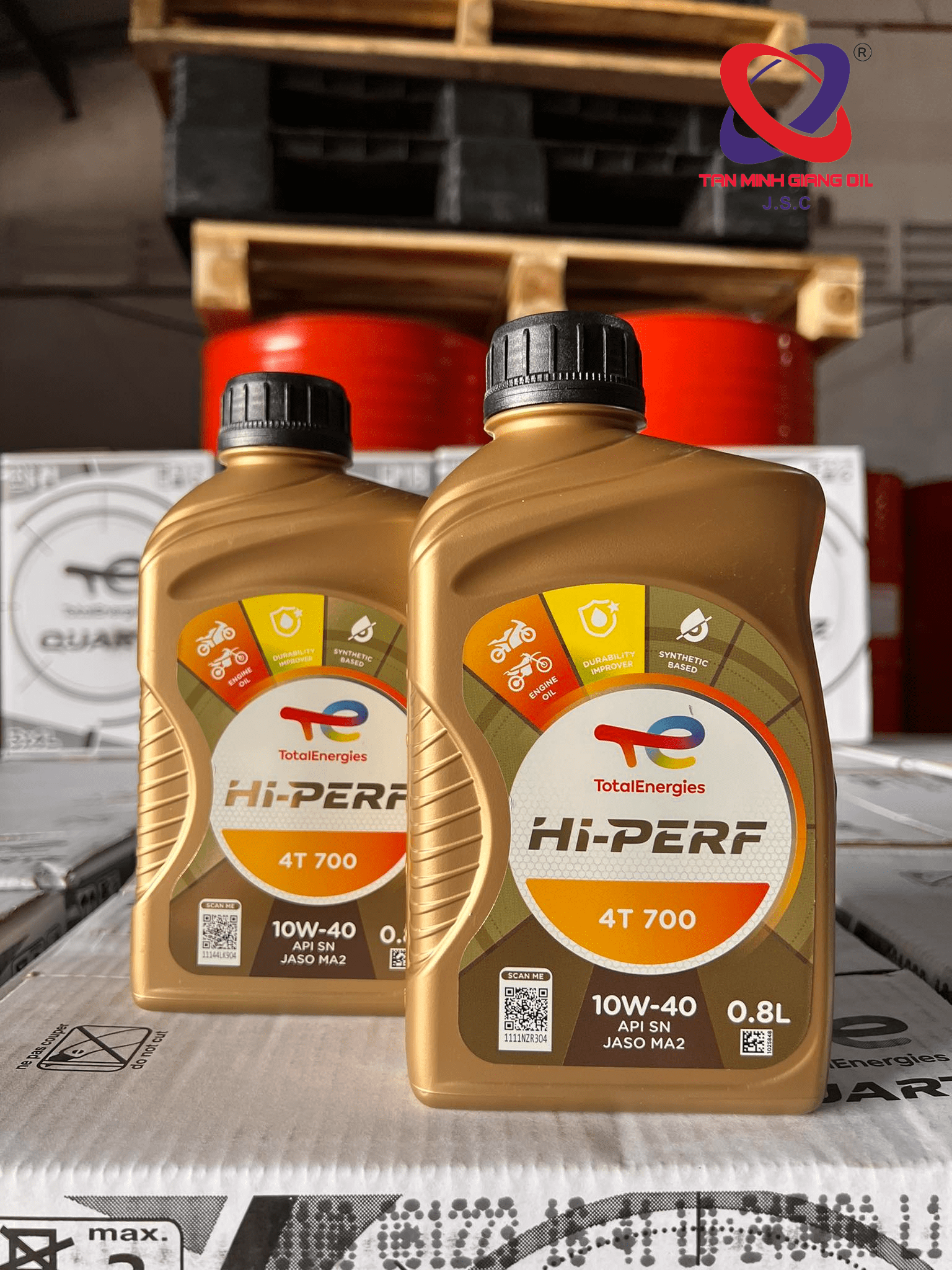 Dầu xe máy cao cấp TOTAL HI PERF 4T 700 10W40 Dầu xe máy cao cấp TOTAL HI PERF 4T 700 10W40