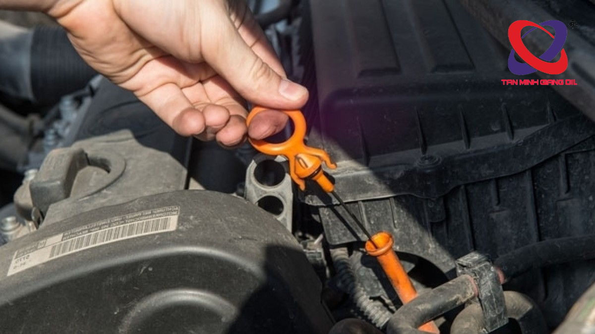 5 Bước đơn giản kiểm tra dầu nhớt hộp số xe tải 5 Bước đơn giản kiểm tra dầu nhớt hộp số xe tải