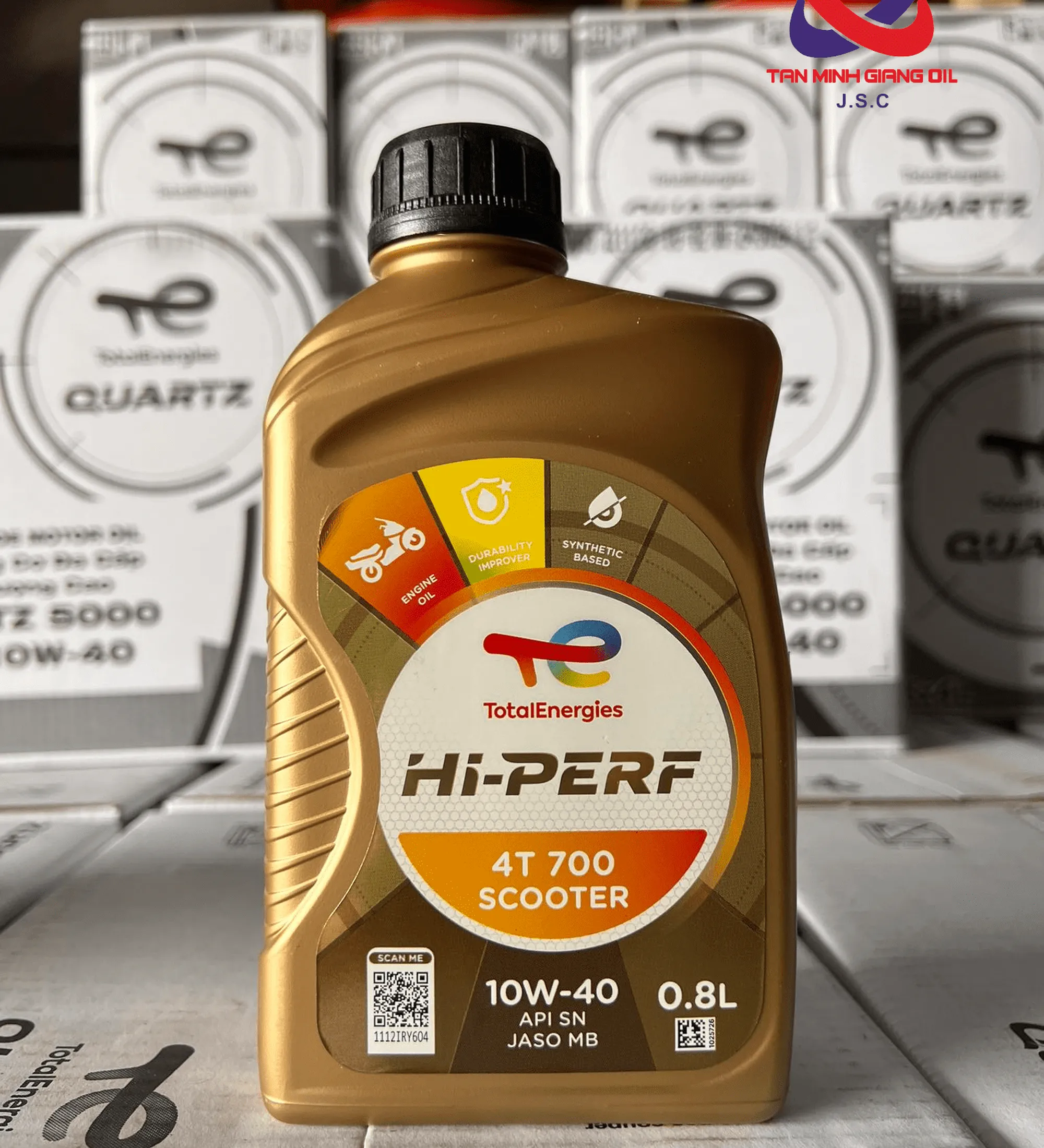 Nhớt xe tay ga TOTAL HI PERF 4T 700SC 10W40 800mL
