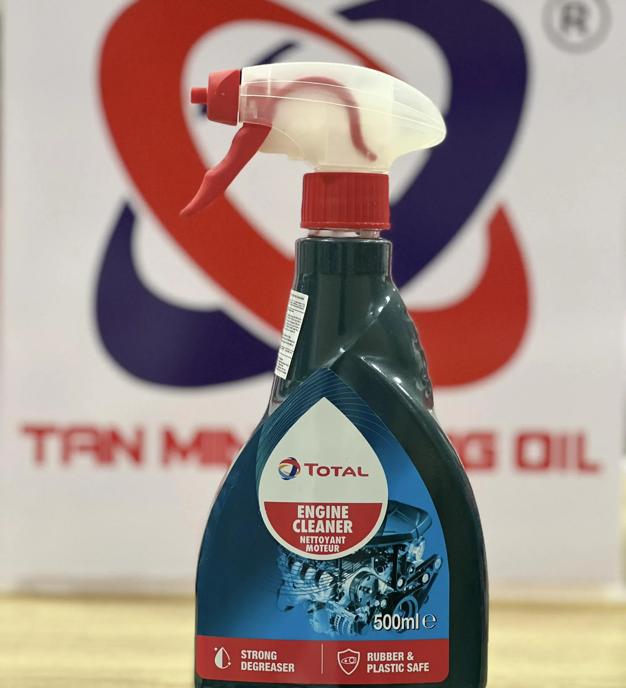 Xịt vệ sinh khoang máy ô tô TOTAL ENGINE CLEANER