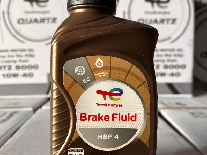 Dầu thắng TOTAL HBF 4