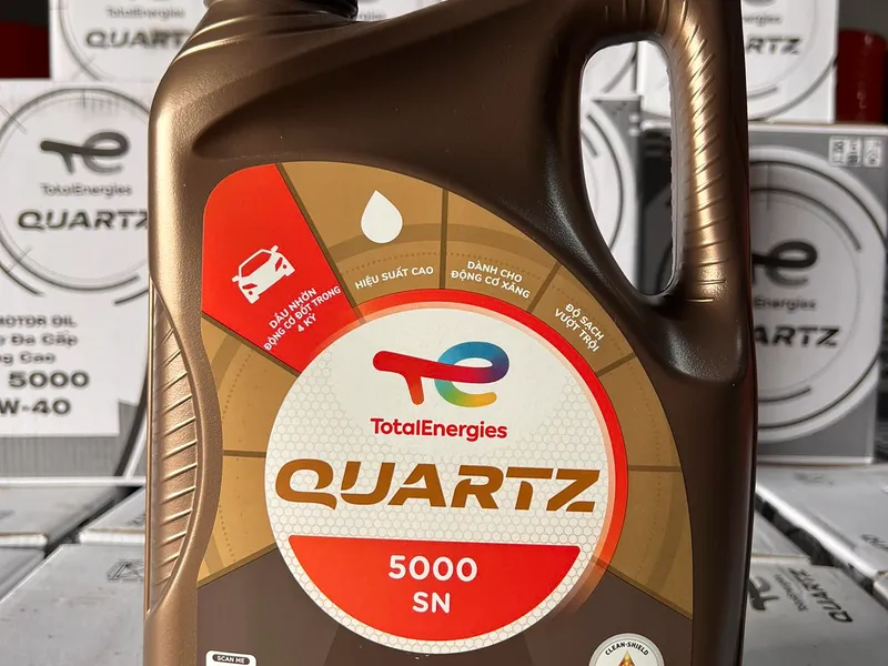 Dầu động cơ ô tô TOTAL QUARTZ 5000 SN 10W40