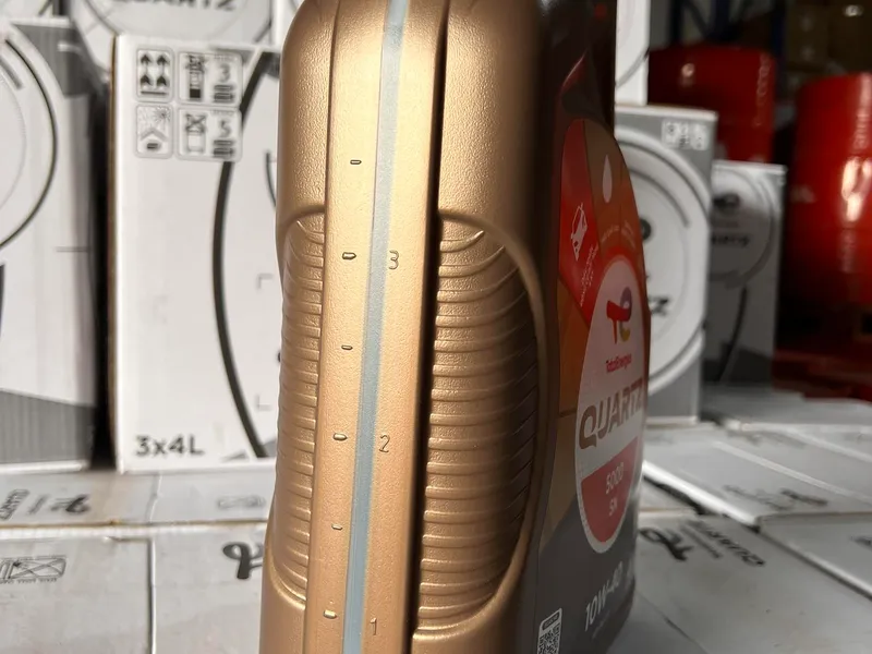 Dầu động cơ ô tô TOTAL QUARTZ 5000 SN 10W40