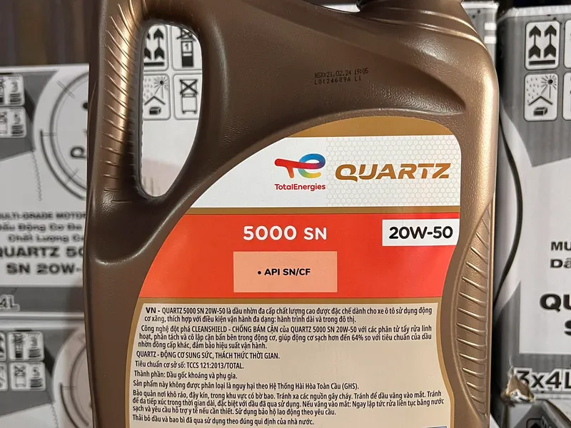 Dầu động cơ ô tô TOTAL QUARTZ 5000 SN 20W50