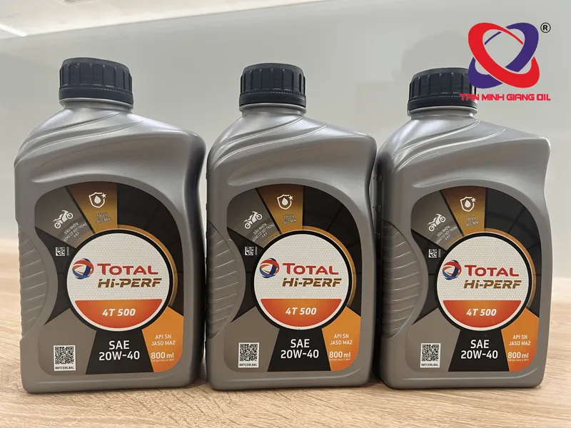 Dầu xe máy TOTAL HI PERF 4T 500 20W40 bình 800mL