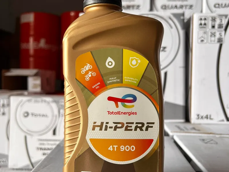 Dầu xe côn cao cấp TOTAL HI PERF 4T 900 10W40 