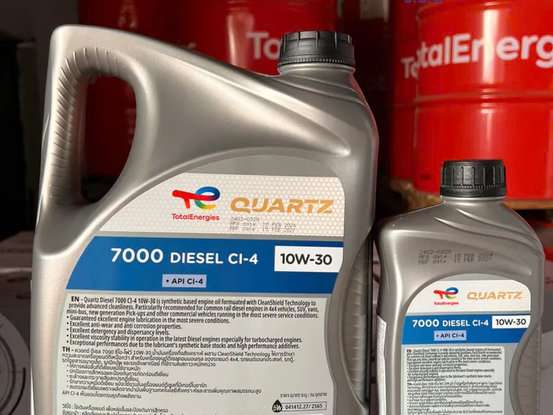 Dầu động cơ ô tô TOTAL QUARTZ D7000 CI4 10W30