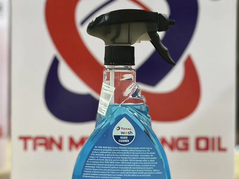 Xịt vệ sinh cửa kính xe TOTAL WASH GLASS CLEANER