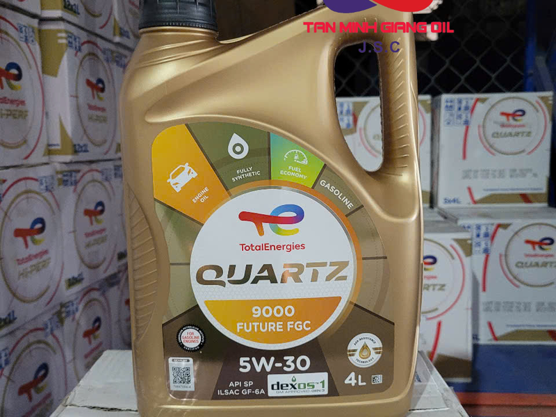 Dầu nhớt động cơ ô tô TotalEnergies Quartz 9000 Future FGC 5W30