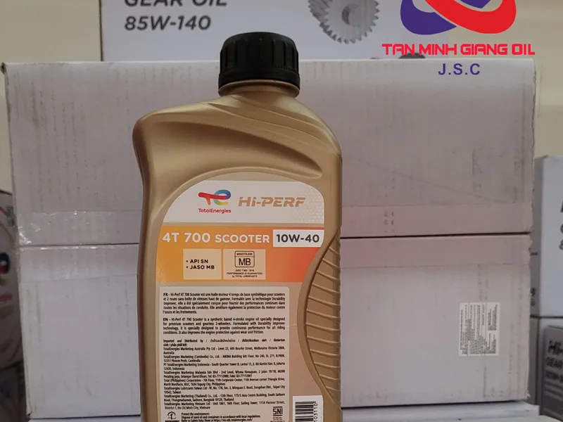 Nhớt xe tay ga TOTAL HI PERF 4T 700SC 10W40