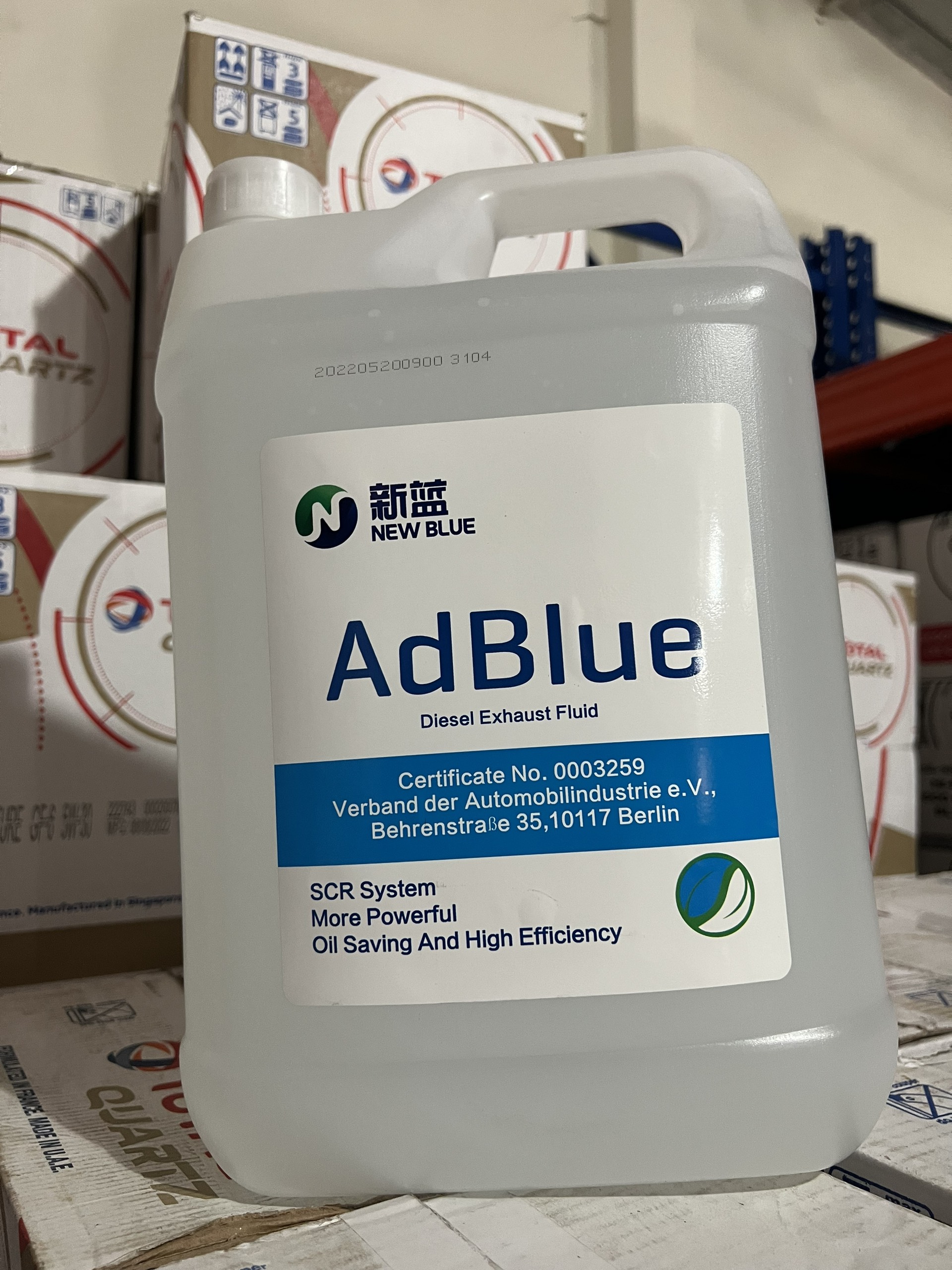 Dung dịch xử lý khí thải AdBlue can 10L Dung dịch xử lý khí thải AdBlue can 10L
