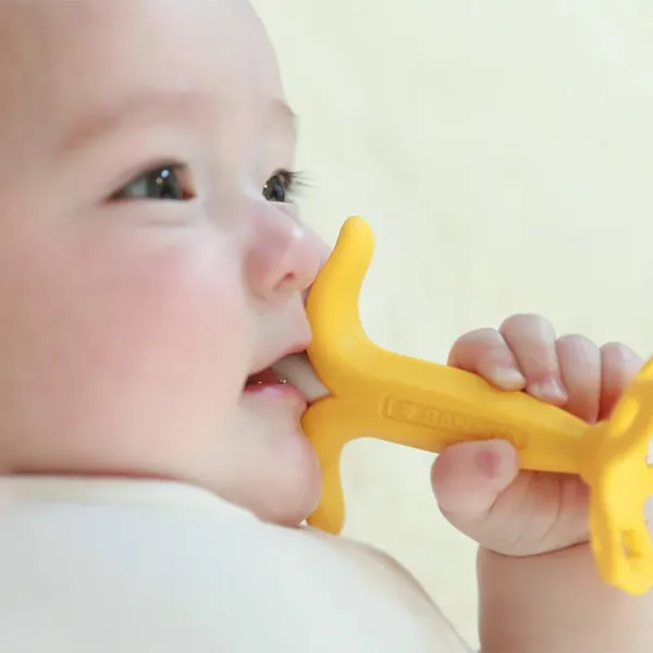 NGẬM NƯỚU ANGE HÌNH QUẢ CHUỐI – AG044