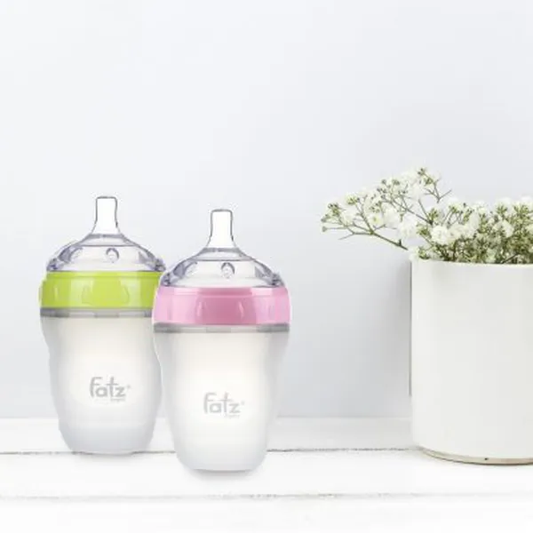 Bình Sữa SIlicon Cổ Siêu Rộng 240ml Fatzbaby - FB0180C