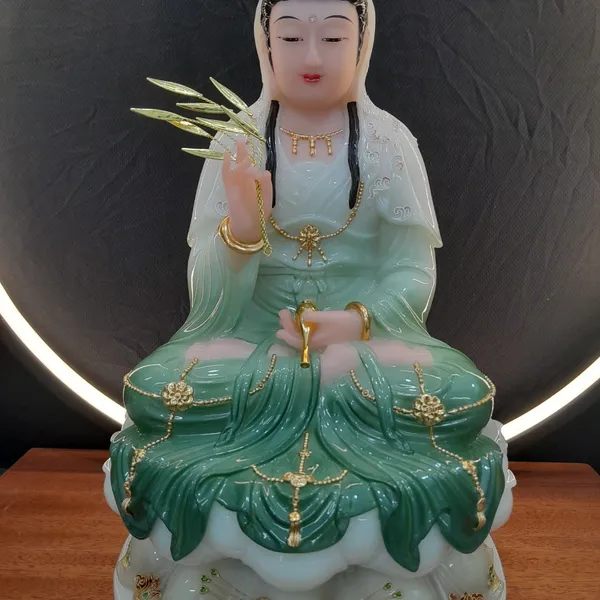 Mẫu Tượng Phật Bà Quan Thế Âm Bồ Tát Đẹp Từ Bi Bằng Đá