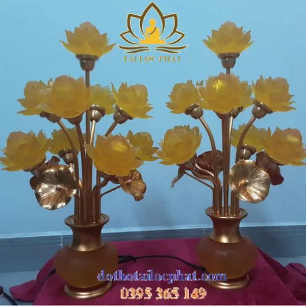 Đèn thờ hoa sen lưu ly đẹp