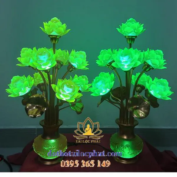 Đèn thờ hoa sen lưu ly đẹp