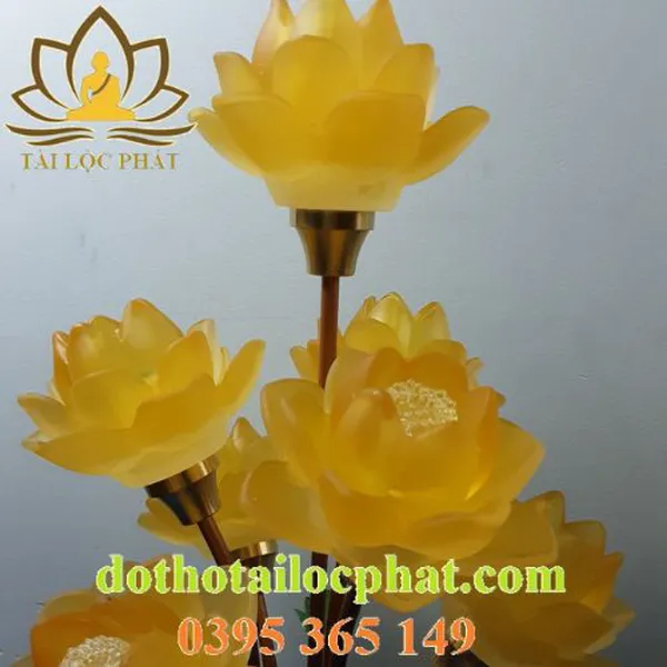 Đèn thờ thủy lưu ly