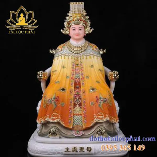 Tượng Bà Chúa Xứ đẹp hoan hỉ