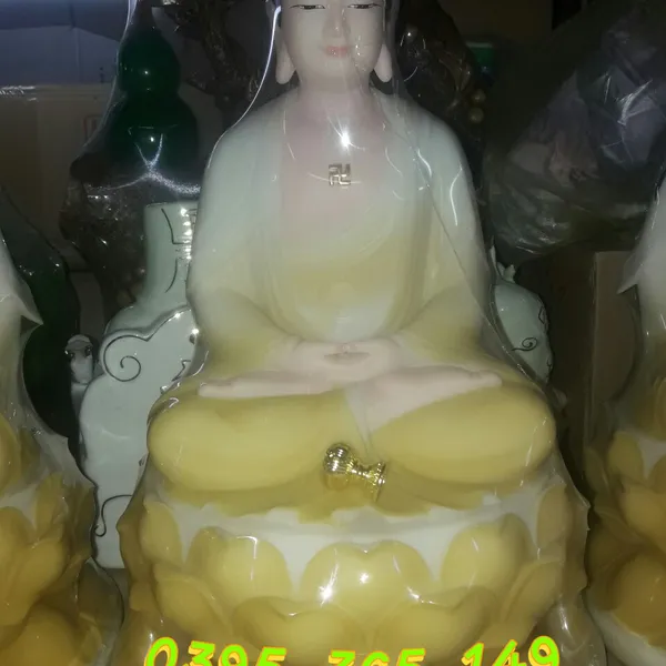 Tượng phật thích ca màu trắng