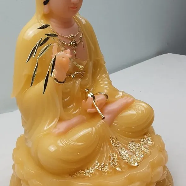 Tượng Mẹ Quán Thế Âm Bồ Tát bằng đá thạch anh QA-SP031