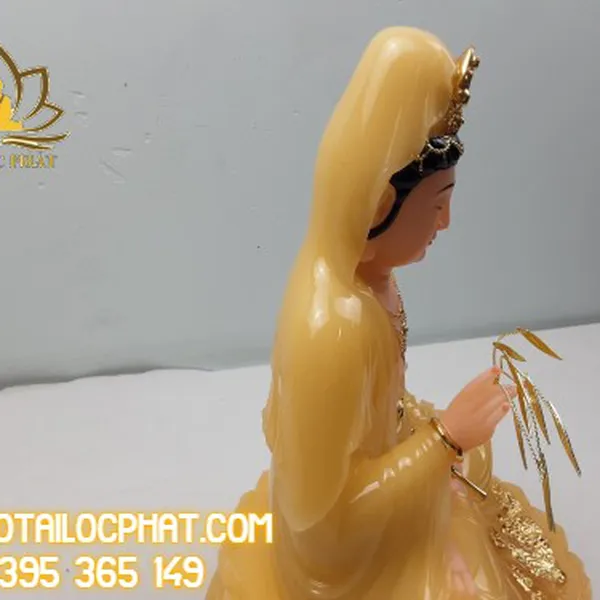 Tượng phật quan âm bằng đá thạch anh đẹp