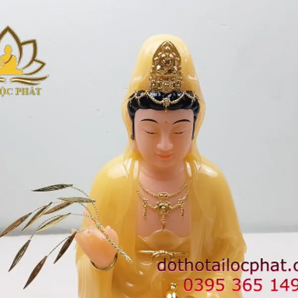 Tượng phật quan âm bằng đá thạch anh đẹp