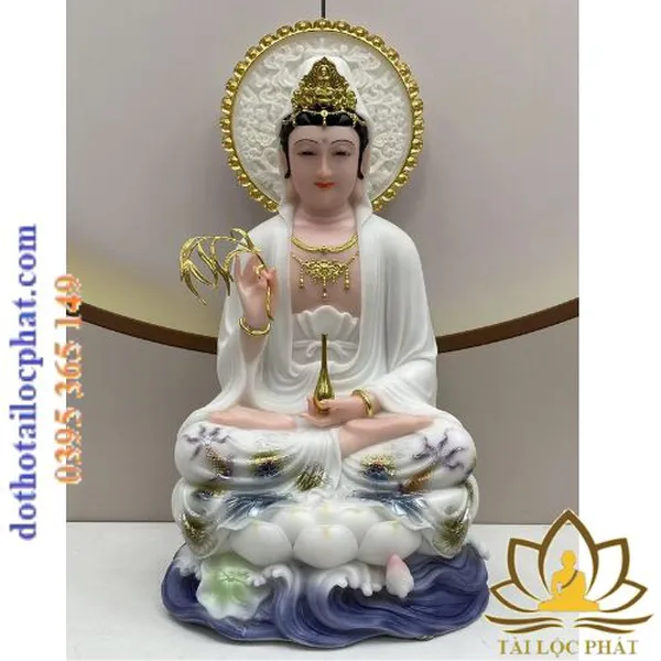 Tượng Quan Thế Âm màu trắng đẹp
