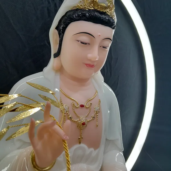 Mẫu tượng Quan Thế Âm Bồ Tát đẹp nhất