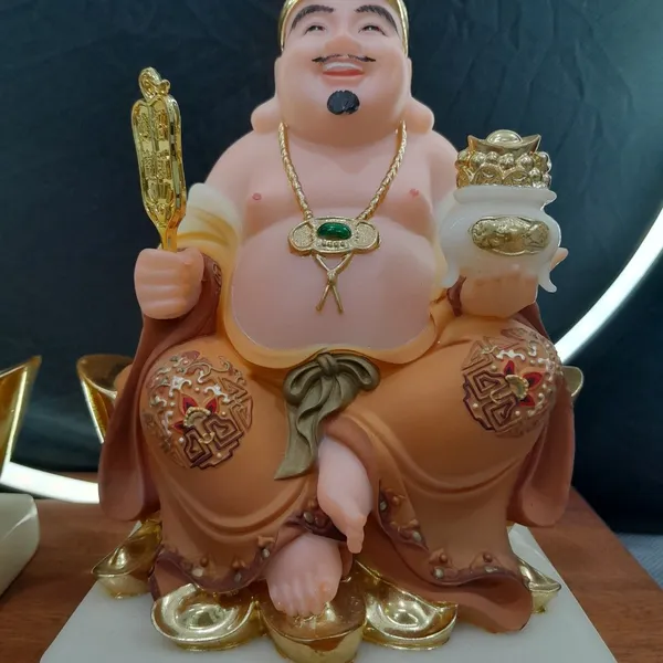 Mẫu tượng Thần Tài Ông Địa hút tài lộc năm mới