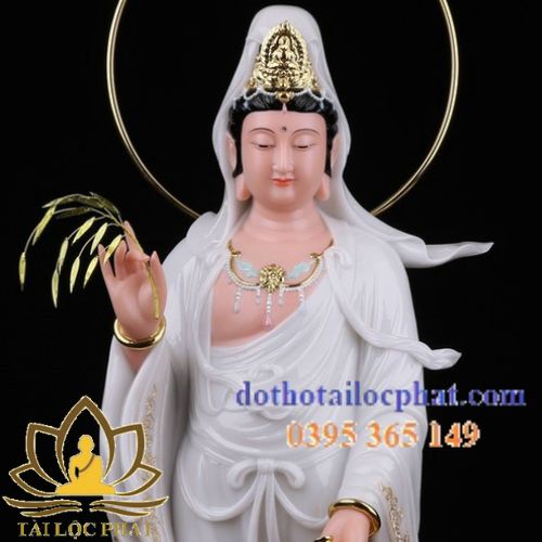 tuong-phat-quan-am-bo-tat-dung-co-hao-quang tuong-phat-quan-am-bo-tat-dung-co-hao-quang