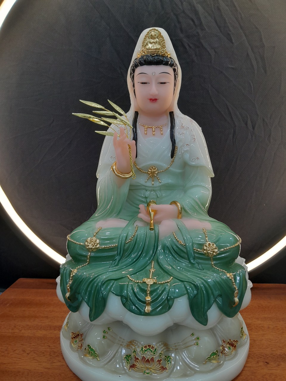 mau-tuong-quan-am-bo-tat-mau-xanh-ngoc mau-tuong-quan-am-bo-tat-mau-xanh-ngoc