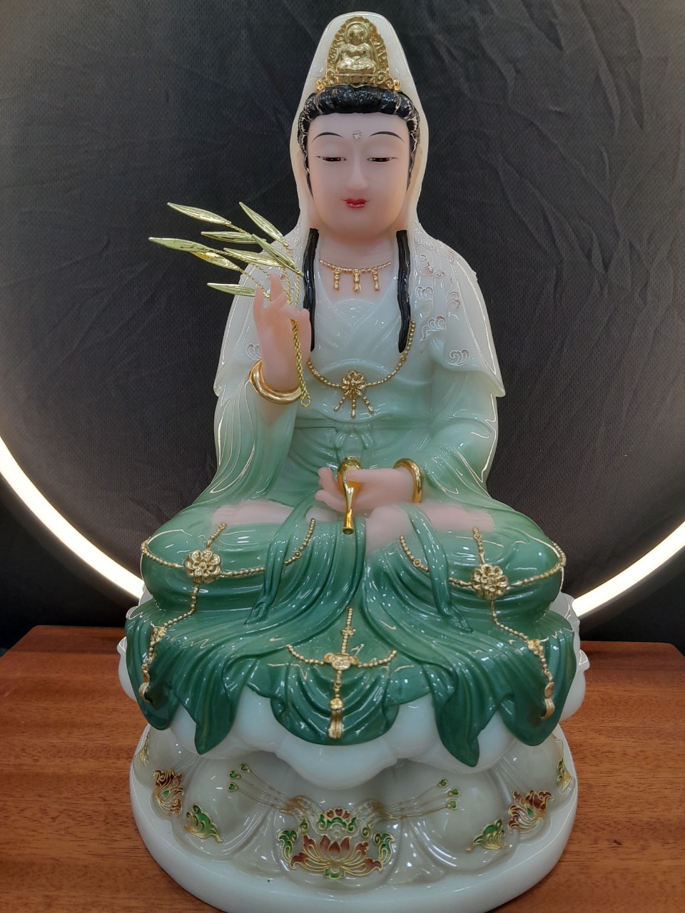 mau-tuong-quan-am-bo-tat-mau-xanh-ngoc mau-tuong-quan-am-bo-tat-mau-xanh-ngoc