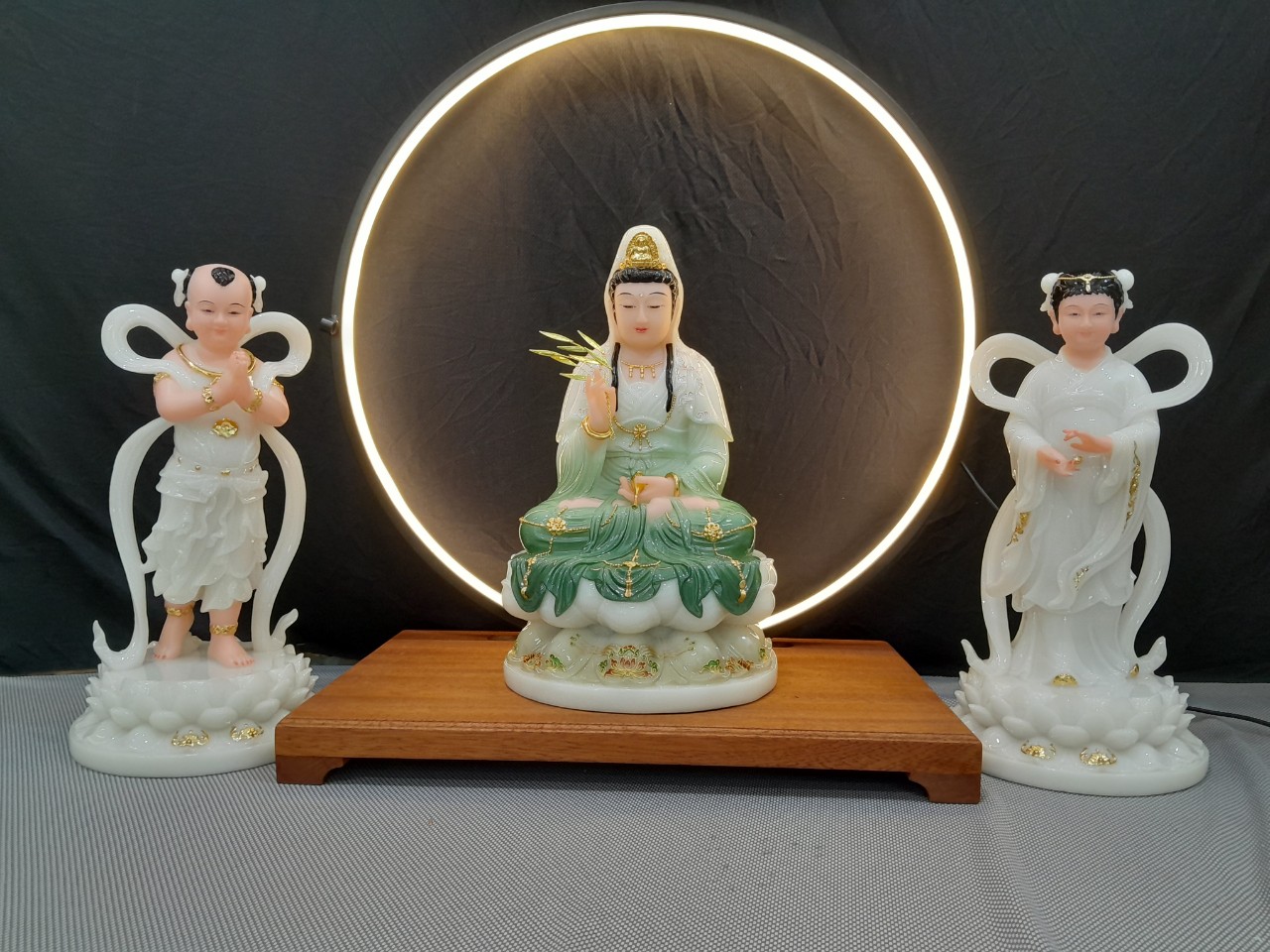 mau-tuong-quan-am-bo-tat-mau-xanh-ngoc mau-tuong-quan-am-bo-tat-mau-xanh-ngoc