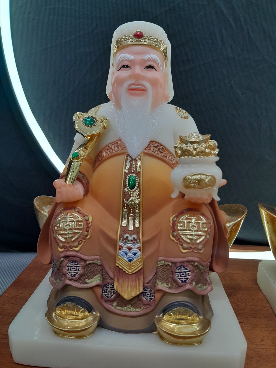 mau-tuong-than-tai-ong-dia-hut-tai-loc-nam-moi mau-tuong-than-tai-ong-dia-hut-tai-loc-nam-moi