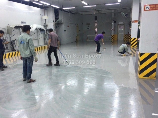 Thi công sơn Unipoxy Lining. Thi công sơn Unipoxy Lining.