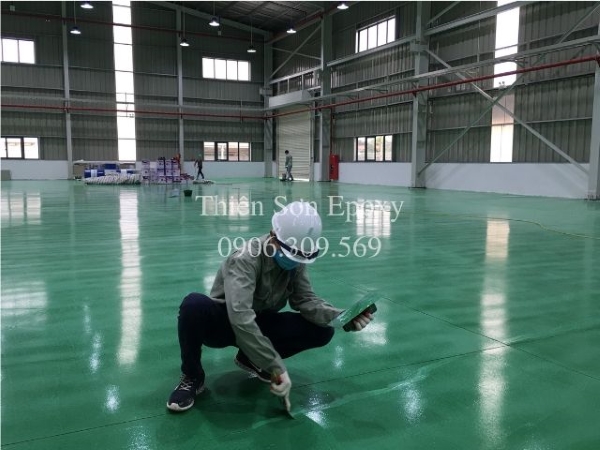 Thi công bả vá sàn bê tông. Thi công bả vá sàn bê tông.