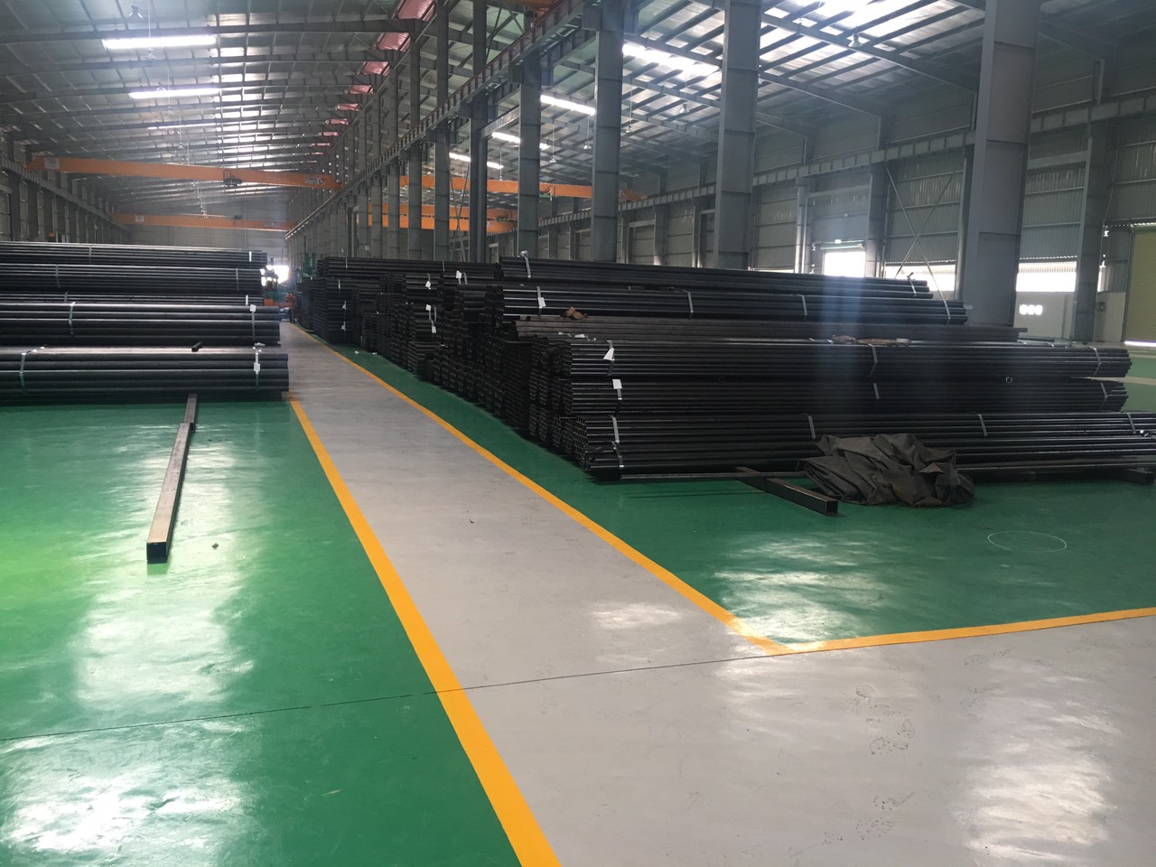 Nhà xưởng thi công sơn epoxy hệ lăn. Nhà xưởng thi công sơn epoxy hệ lăn.