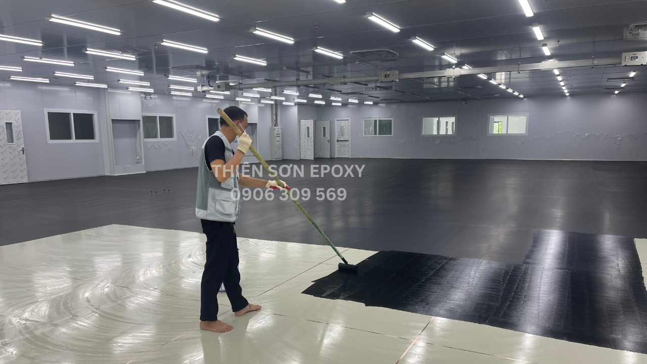 Thi công lớp than hoạt tính dẫn điện. Thi công lớp than hoạt tính dẫn điện.