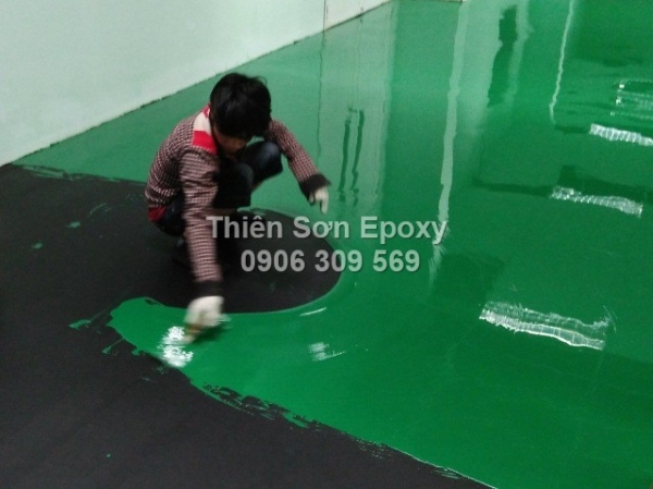 Thi công sơn epoxy ESP300. Thi công sơn epoxy ESP300.
