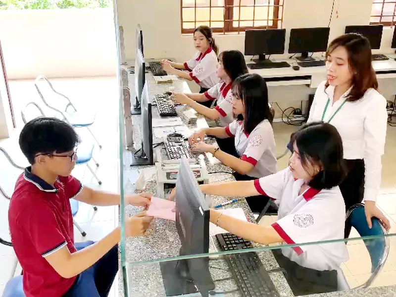 NGÀNH TÀI CHÍNH NGÂN HÀNG